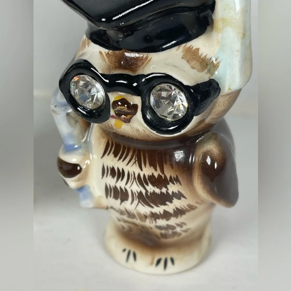 Lefton Vintage ceramic wise‎ owls salt & pepper shakers-Anthropomorphic-kitschy